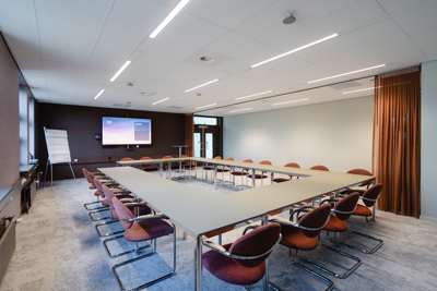 function n(){if(Br(r),r.value===Ad)throw new T(-950,!1);return r.value}